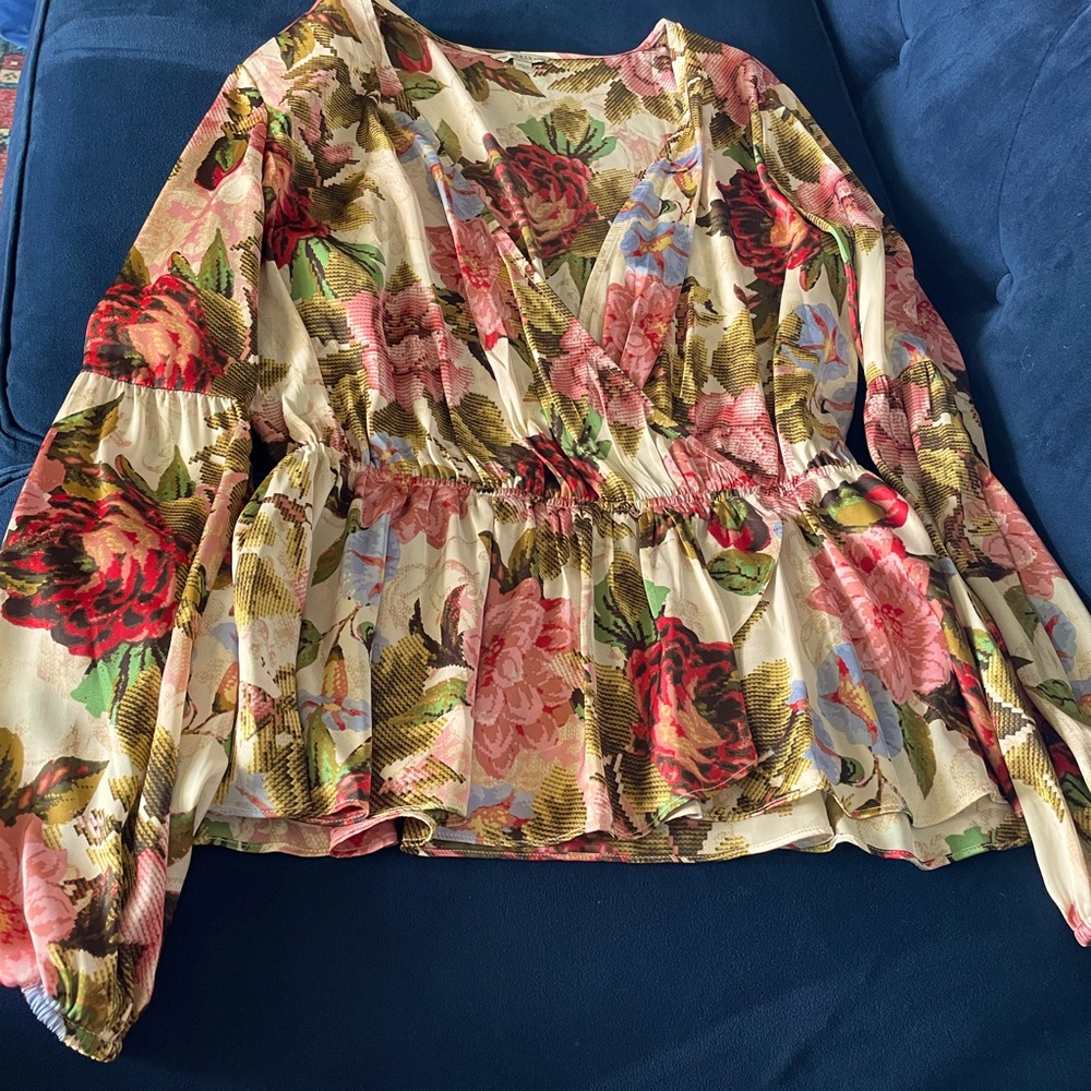 Floral top